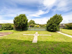 Photo 9- click for photo gallery